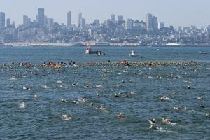 Hansjörg Ransmayr schwimmt von Alcatraz nach San Francisco